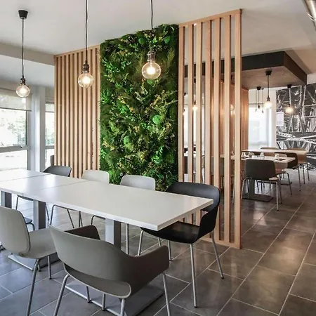 Otel Ibis Cahors