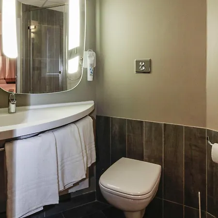 Ibis 3*