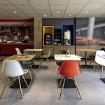Ibis 3* קאור