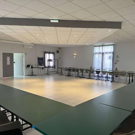 Ibis Hotel 3*