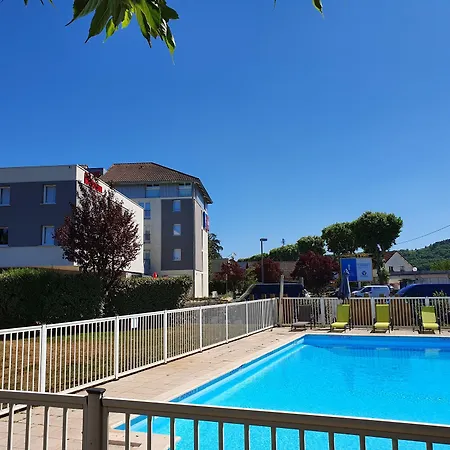 ホテル Ibis カオール