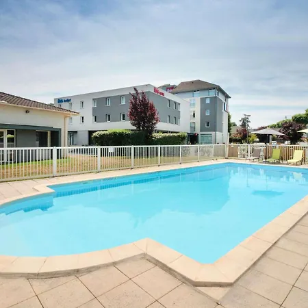 Ibis 호텔 카오르